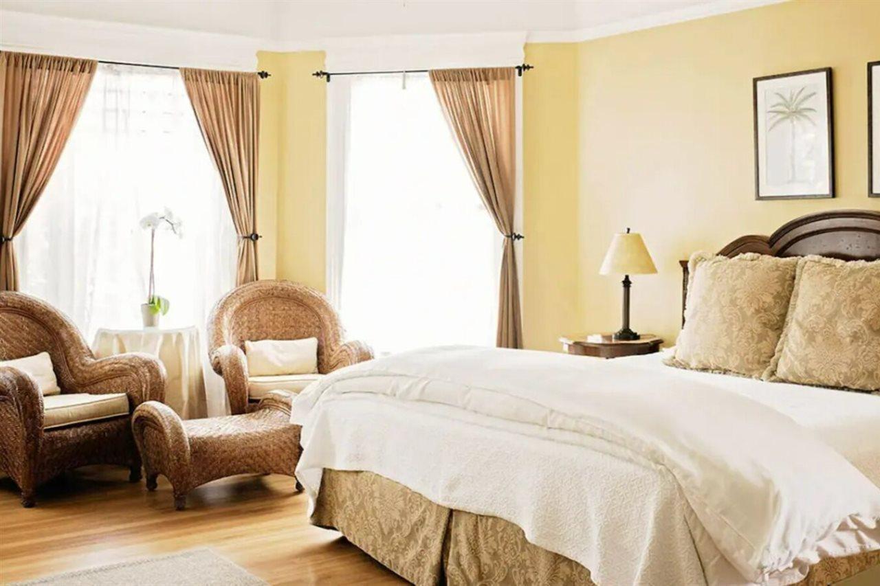 נאפה 1801 First Luxury Inn מראה חיצוני תמונה