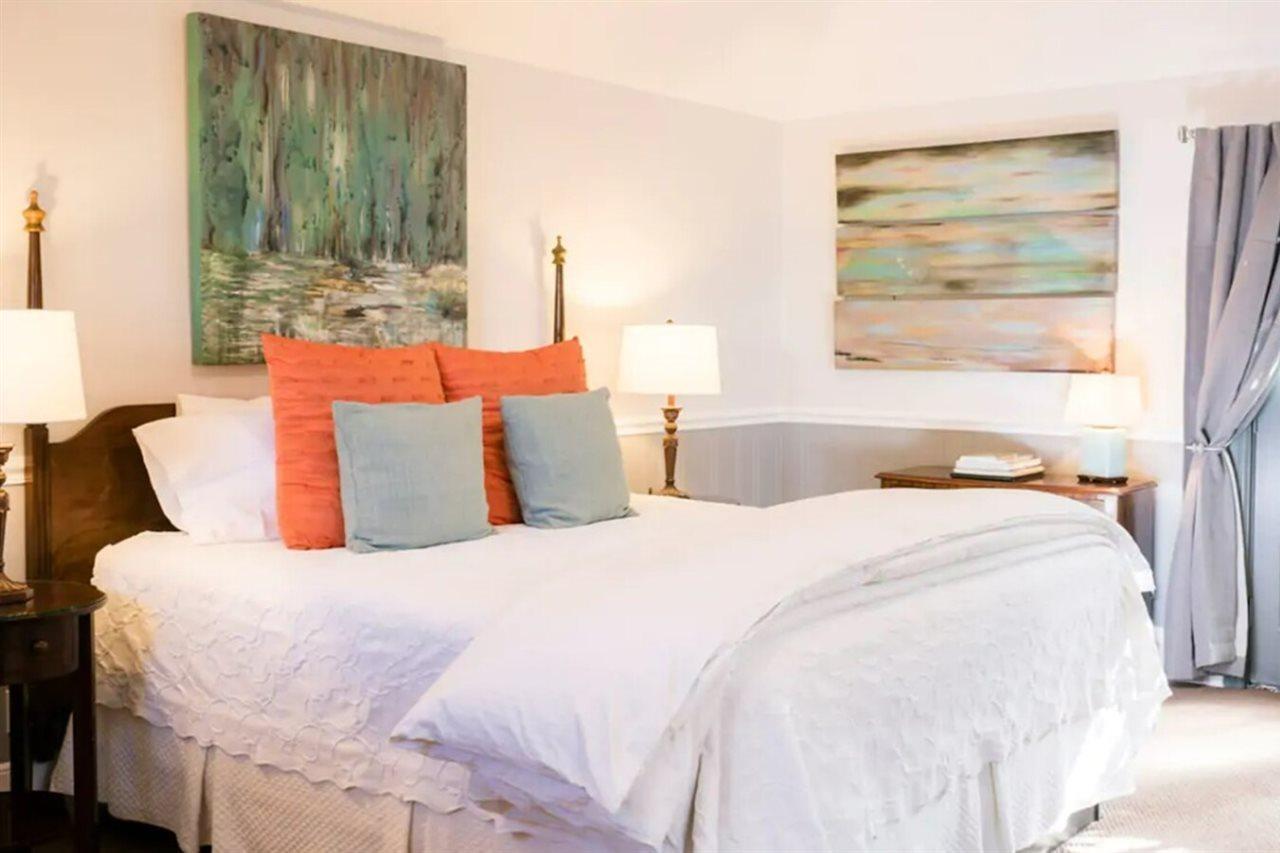 נאפה 1801 First Luxury Inn מראה חיצוני תמונה